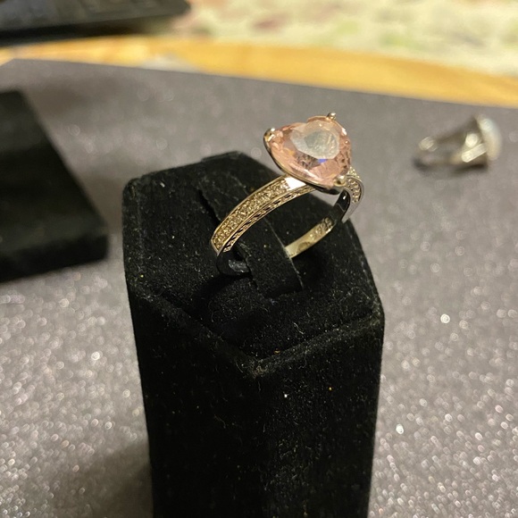 RING SiZE 10 - Picture 4 of 6